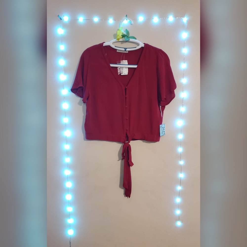Active USA Red Knotted Crop Top